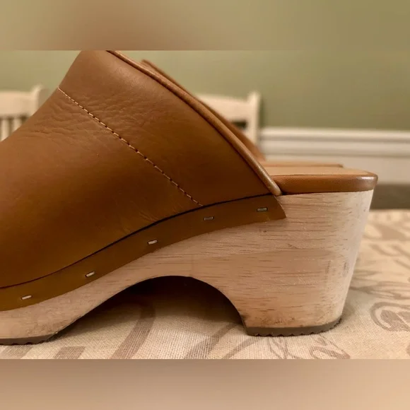 LOFT Leather/Wood Clogs - Picture 4 of 12